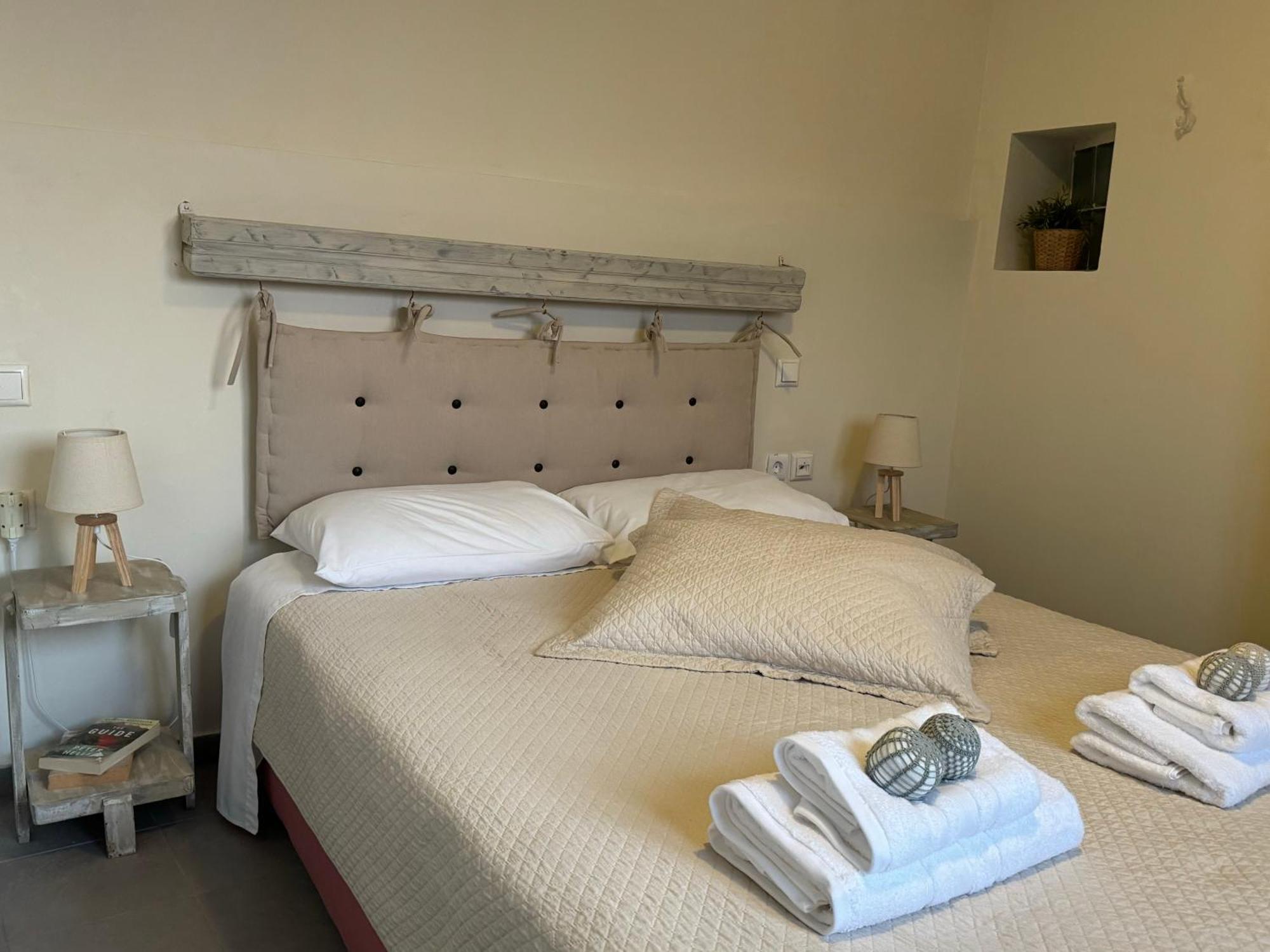 Kasteli Suite Poros Town 外观 照片